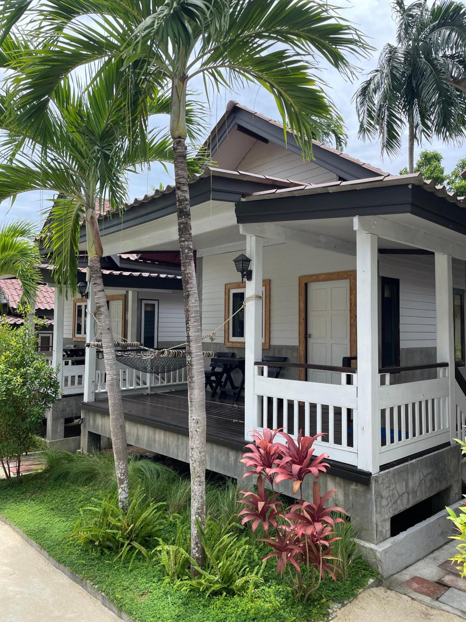 See Through Resort Haad Yao Bagian luar foto